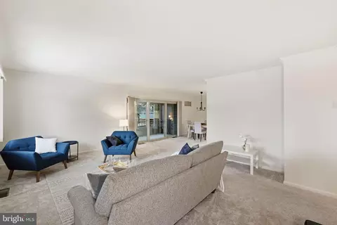 Living - 3400 Chiswick Ct #48-2A, Silver Spring, MD 20906 photo 3 of 4