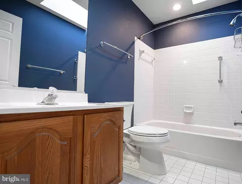Bath - 644 Symphony Woods Dr, Silver Spring, MD 20901 photo 4 of 4