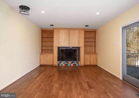 Living - 644 Symphony Woods Dr, Silver Spring, MD 20901 photo 4 of 6