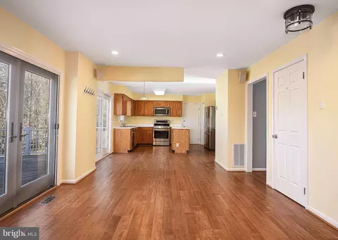 Living - 644 Symphony Woods Dr, Silver Spring, MD 20901 photo 1 of 6