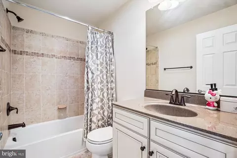 Bath - 15812 Coolidge Ave, Silver Spring, MD 20906 photo 1 of 1