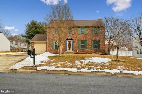 17105 Barnstable Dr, Rockville, MD 20855