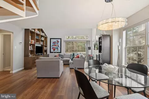 5916 Barbados Pl #201, North Bethesda, MD 20852