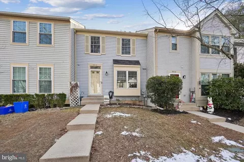 9514 White Pillar Ter, Gaithersburg, MD 20882