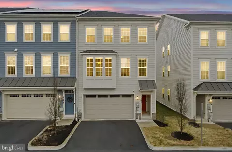 10237 Travilah Grove Cir, Rockville, MD 20850