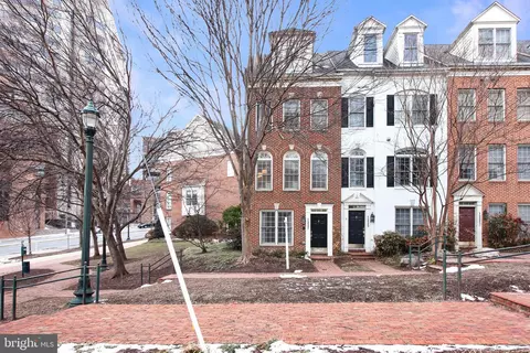 1227 Fidler Ln, Silver Spring, MD 20910 photo 2