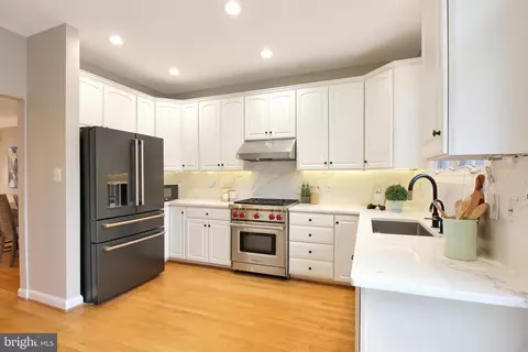 1227 Fidler Ln, Silver Spring, MD 20910 photo 11