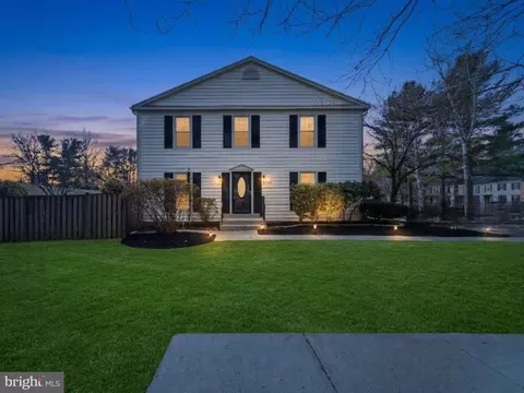 9900 Tambay Ct, Montgomery Village, MD 20886