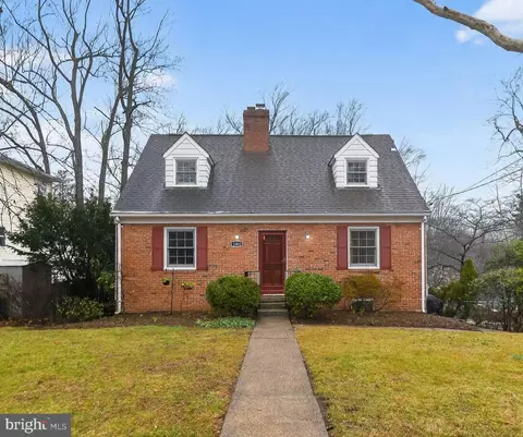 1002 Heather Ave, Takoma Park, MD 20912