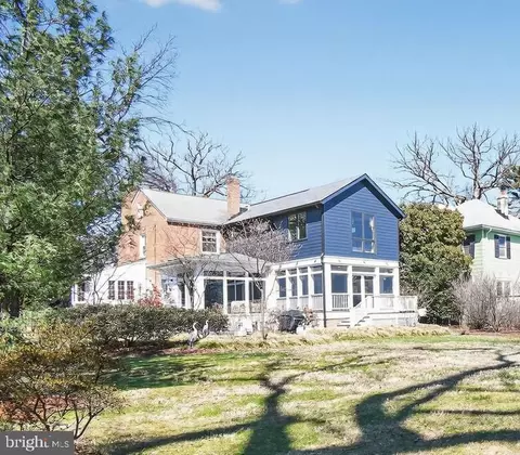 7421 Buffalo Ave, Takoma Park, MD 20912