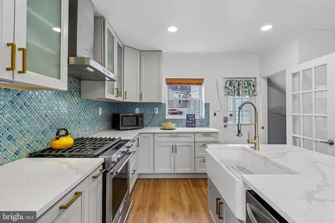 Kitchen - 820 Philadelphia Ave, Silver Spring, MD 20910 photo 3 of 5