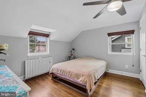 Bedroom - 820 Philadelphia Ave, Silver Spring, MD 20910 photo 6 of 12