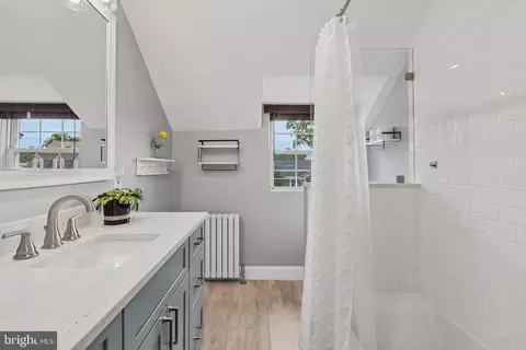 Bath - 820 Philadelphia Ave, Silver Spring, MD 20910 photo 5 of 7
