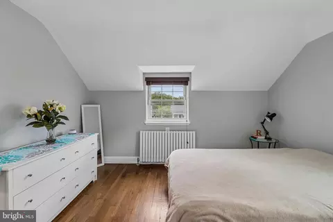 Bedroom - 820 Philadelphia Ave, Silver Spring, MD 20910 photo 7 of 12