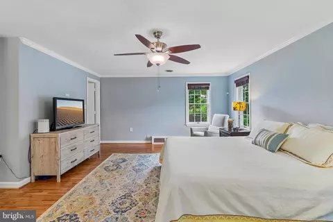 Bedroom - 820 Philadelphia Ave, Silver Spring, MD 20910 photo 4 of 12
