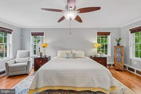 Bedroom - 820 Philadelphia Ave, Silver Spring, MD 20910 photo 2 of 12