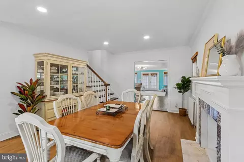 Dining - 820 Philadelphia Ave, Silver Spring, MD 20910 photo 3 of 4