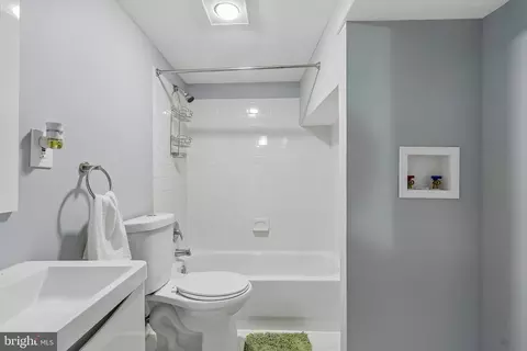 Bath - 820 Philadelphia Ave, Silver Spring, MD 20910 photo 7 of 7