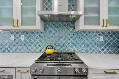 Kitchen - 820 Philadelphia Ave, Silver Spring, MD 20910 photo 4 of 5