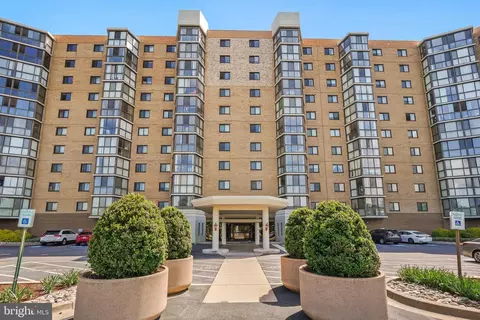 3330 N Leisure World Blvd #5-214, Silver Spring, MD 20906