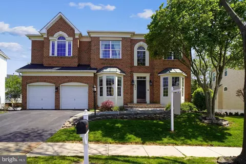 304 Summer Garden Way, Rockville, MD 20850