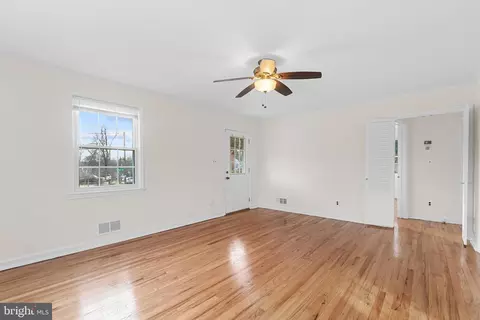 3007 Medway St, Silver Spring, MD 20902 photo 4