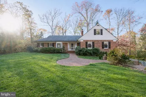 11610 Beall Mountain Rd, Potomac, MD 20854