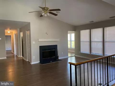 13270 Meander Cove Dr #14, Germantown, MD 20874
