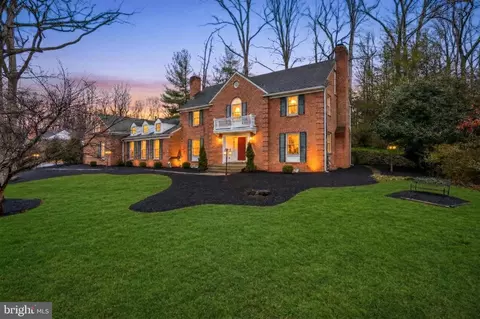 9460 Tobin Cir, Potomac, MD 20854
