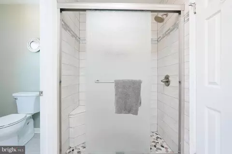 Bath - 14513 Notley Rd, Silver Spring, MD 20905 photo 4 of 5