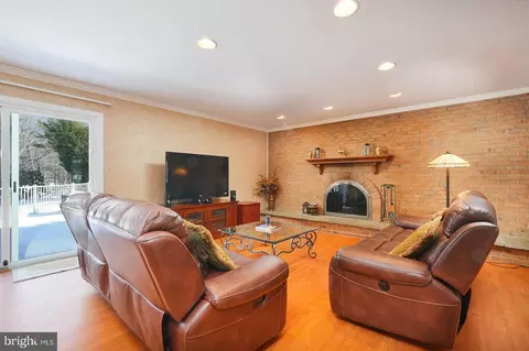 Living - 14513 Notley Rd, Silver Spring, MD 20905 photo 3 of 3