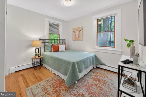 Bedroom - 9717 Capitol View Ave, Silver Spring, MD 20910 photo 3 of 4