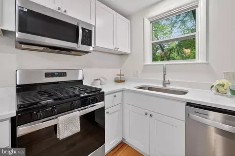 Kitchen - 9717 Capitol View Ave, Silver Spring, MD 20910 photo 3 of 3
