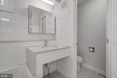 Bath - 1910 Plyers Mill Rd, Silver Spring, MD 20902 photo 10 of 12
