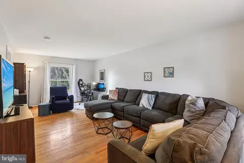 Other - 2321 Nees Ln, Silver Spring, MD 20905 photo 2 of 9