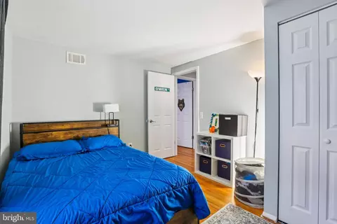 Bedroom - 2321 Nees Ln, Silver Spring, MD 20905 photo 2 of 7