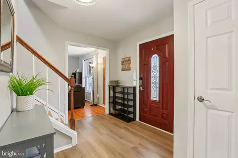 Entry Way - 2321 Nees Ln, Silver Spring, MD 20905 photo 1 of 3