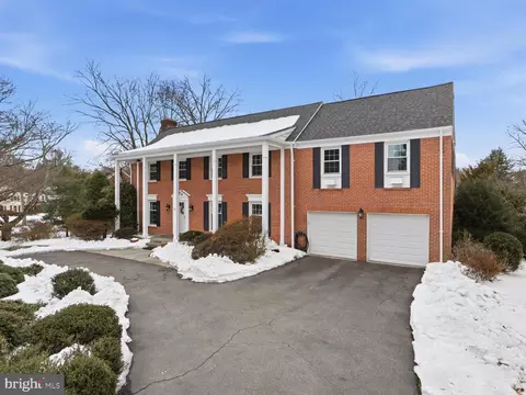 Exterior - 8818 Cold Spring Rd, Potomac, MD 20854 photo 2 of 8