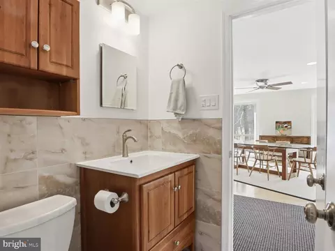 Bath - 8818 Cold Spring Rd, Potomac, MD 20854 photo 1 of 11