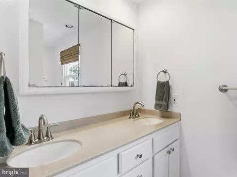 Bath - 8818 Cold Spring Rd, Potomac, MD 20854 photo 10 of 11