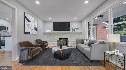 Living - 1409 Crestridge Dr, Silver Spring, MD 20910 photo 1 of 2
