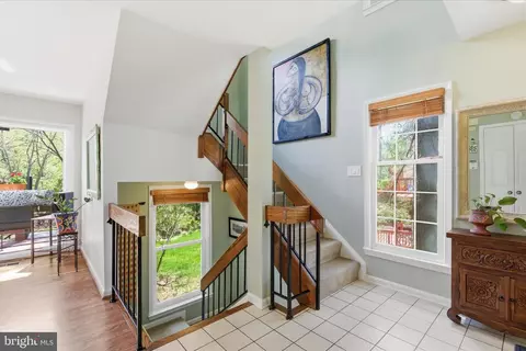 Entry Way - 1943 Hickory Hill Ln, Silver Spring, MD 20906 photo 4 of 6