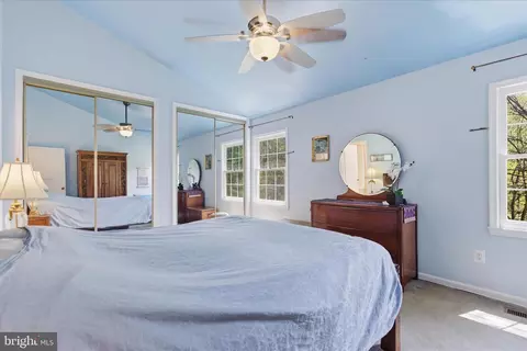 Bedroom - 1943 Hickory Hill Ln, Silver Spring, MD 20906 photo 1 of 6