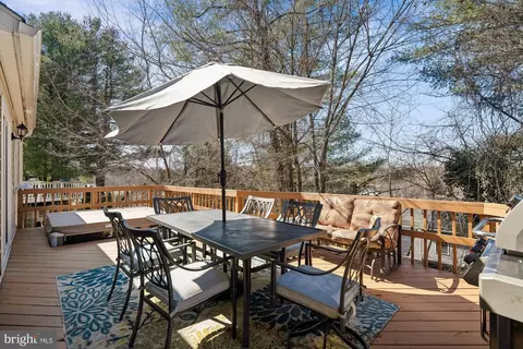 Exterior - 13525 Winding Trail Ct, Silver Spring, MD 20906 photo 5 of 7
