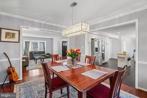 Dining - 13525 Winding Trail Ct, Silver Spring, MD 20906 photo 2 of 2