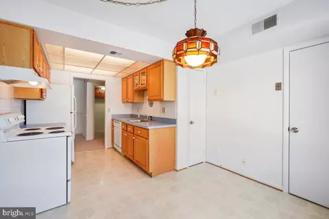 Kitchen - 15301 Beaverbrook Ct #2C, Silver Spring, MD 20906 photo 1 of 4