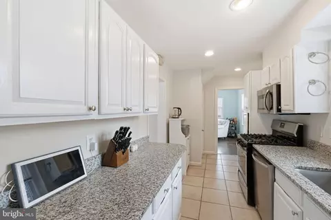 Entry Way - 10304 Ridgemoor Dr, Silver Spring, MD 20901 photo 1 of 2