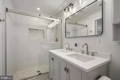 Bath - 10302 Conover Dr, Silver Spring, MD 20902 photo 2 of 5