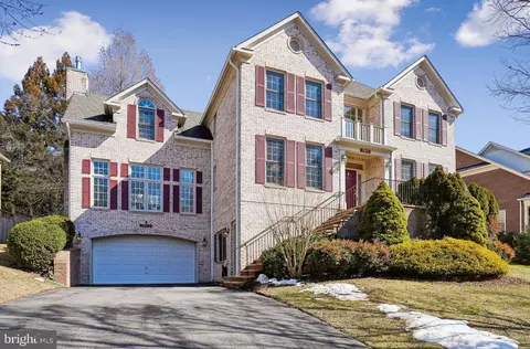 7917 Springer Rd, Bethesda, MD 20817
