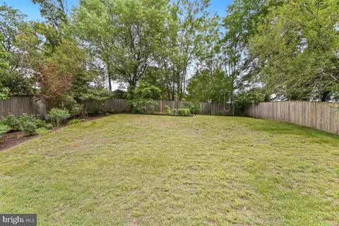 Exterior - 827 Caddington Ave, Silver Spring, MD 20901 photo 5 of 9